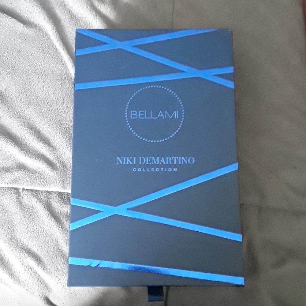 Bellami  empty box